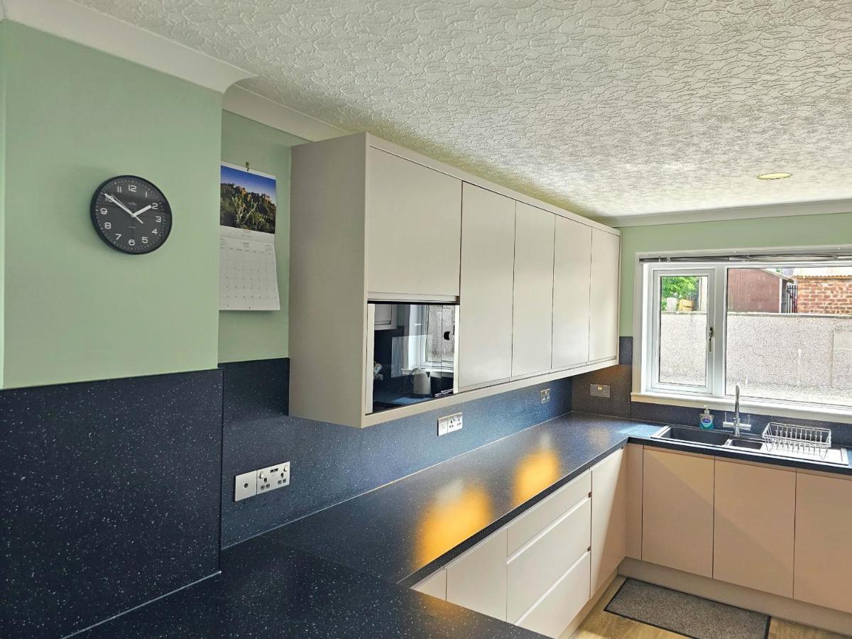 Mystayinn Abermar Guest House Inverness Buitenkant foto